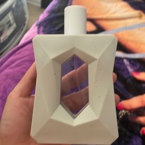 Ariana Grande God is a Woman perfume